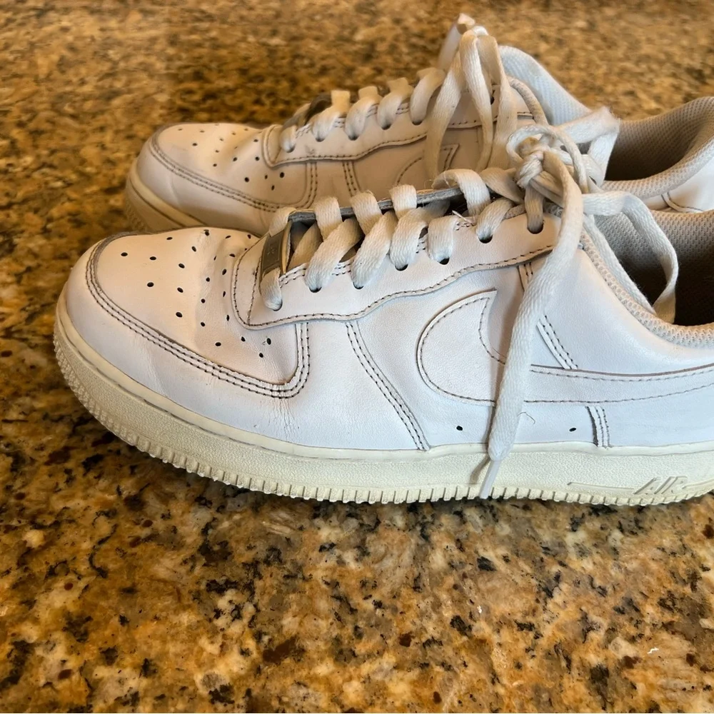 Nike Women’s Air Force 1‎ Sneaker Shoe Low White Size 7.5 DD8959-100